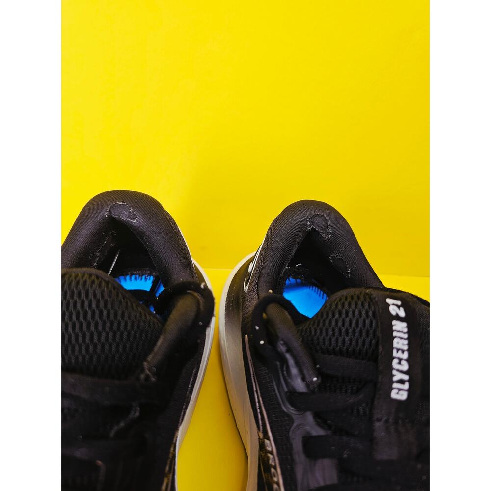 Brooks Women 9 Comfy footwear - Picture 2 of 8